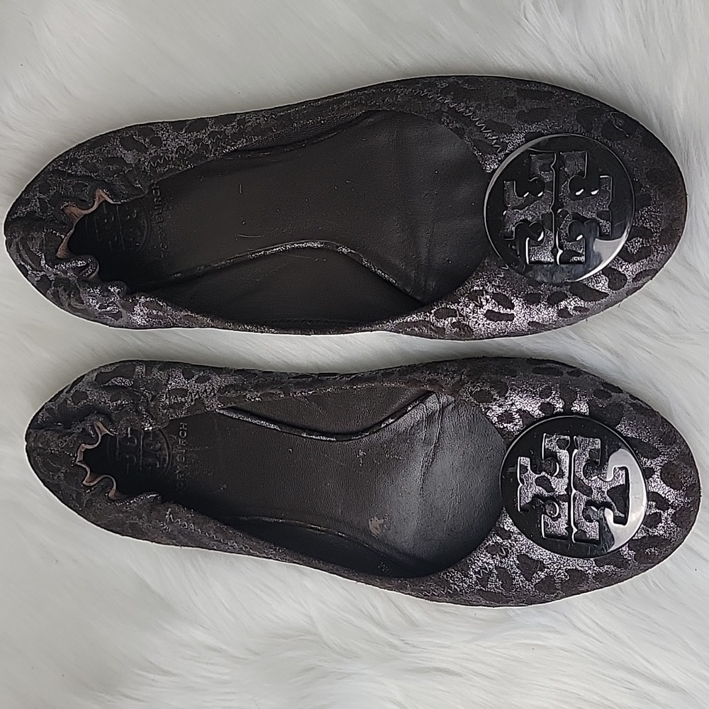 TORY BURCH Leopard Animal Print Metallic Silver Brown Medallion Logo Ballet Flat - Picture 4 of 11